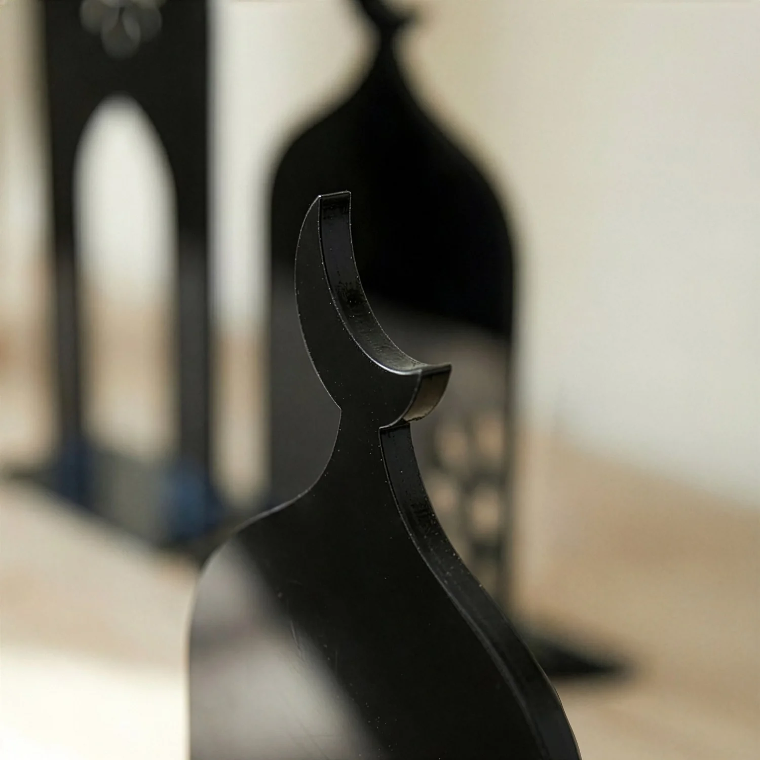 Three-Piece Set Acrylic Mosque Silhouette Stand – Modern Islamic Table Decor & Ramadan Gift - Image 10