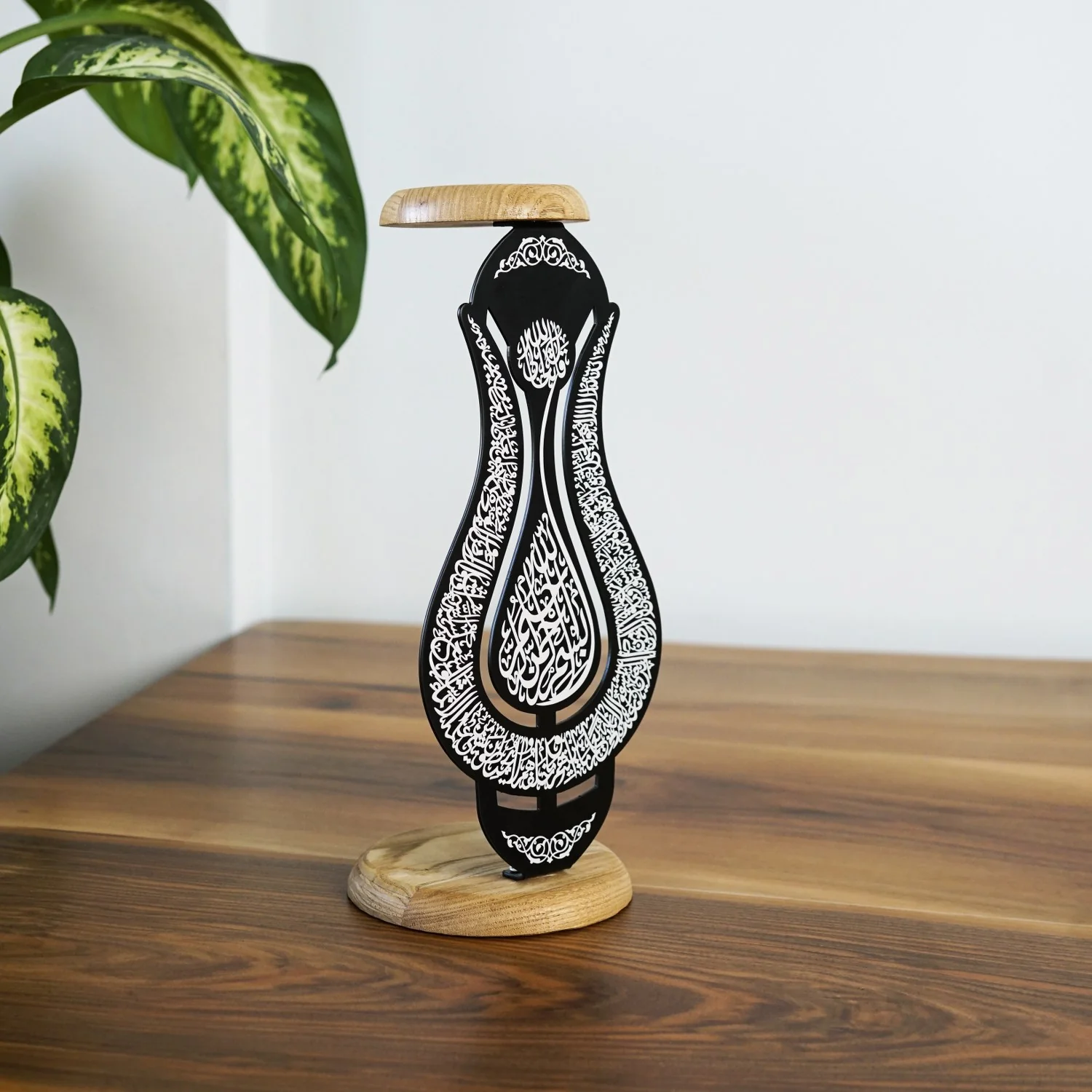 Ayatul Kursi Islamic Candle Holder - Tulip Shaped Design for Elegant Decor - Image 10