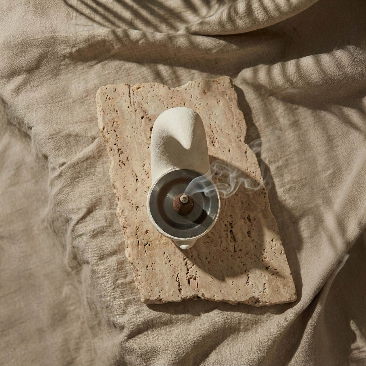 Crescent Moon Bakhoor Incense Burner – Modern Stone Texture Mabkhara - Image 3
