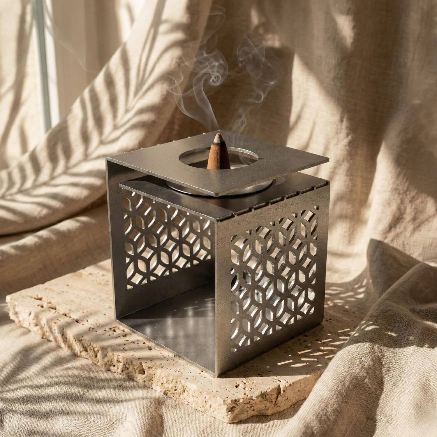 Geometric Fretwork Metal Mabkhara – Modern Islamic Incense Burner - Image 4