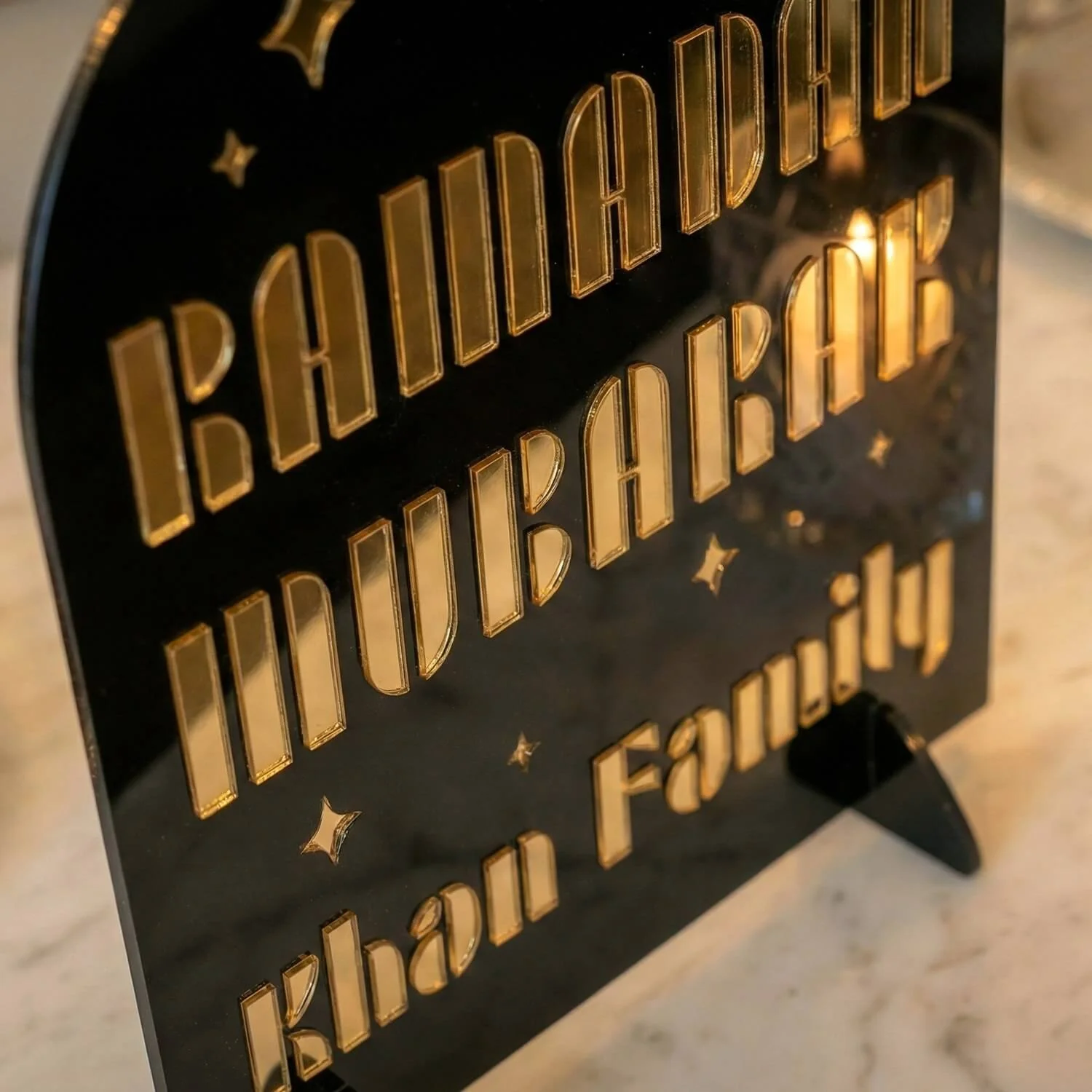 Modern Personalized Ramadan Mubarak Stand – Custom Family Name - Image 7