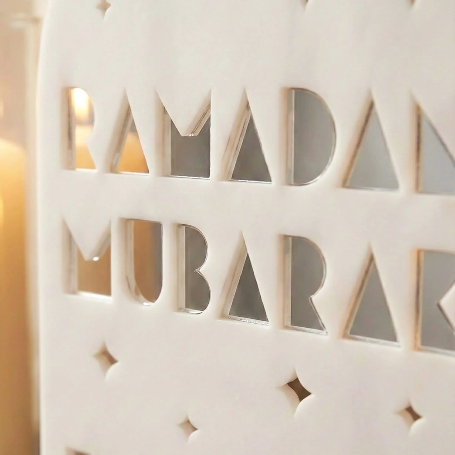Personalized Ramadan Mubarak Stand – Cosmic Family Sign - Image 16