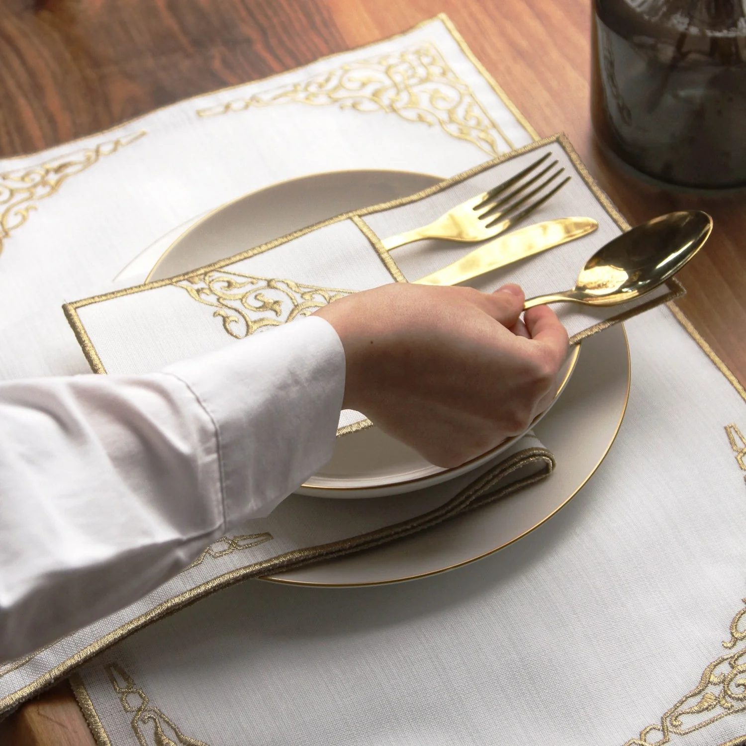 Ramadan Dining Set Barakah Floral Embroidery for 6 Persons 24 Piece Set - Image 3