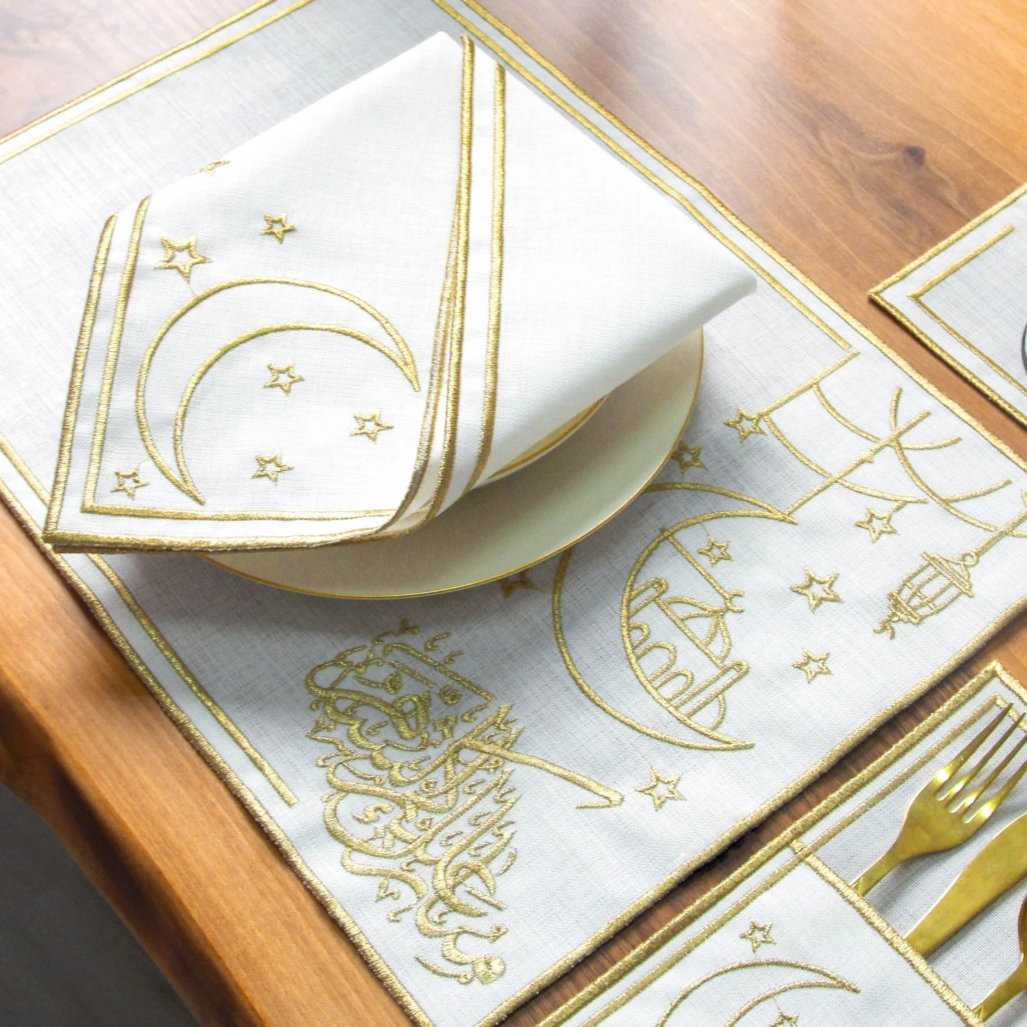 Ramadan Dining Set with Moon, Mosque & Arabic Calligraphy for 6 Persons 24 Piece Set - Image 10