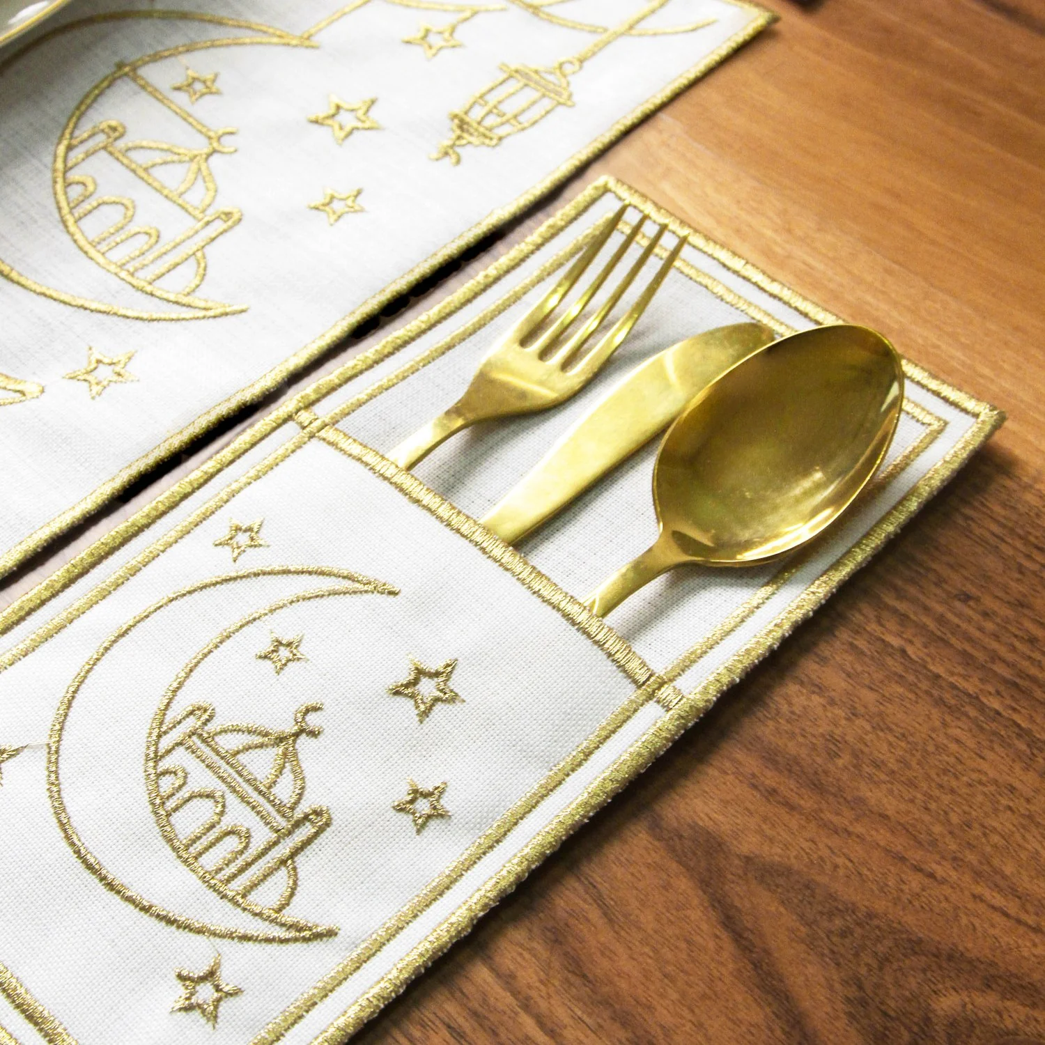 Ramadan Dining Set with Moon, Mosque & Arabic Calligraphy for 6 Persons 24 Piece Set - Image 6